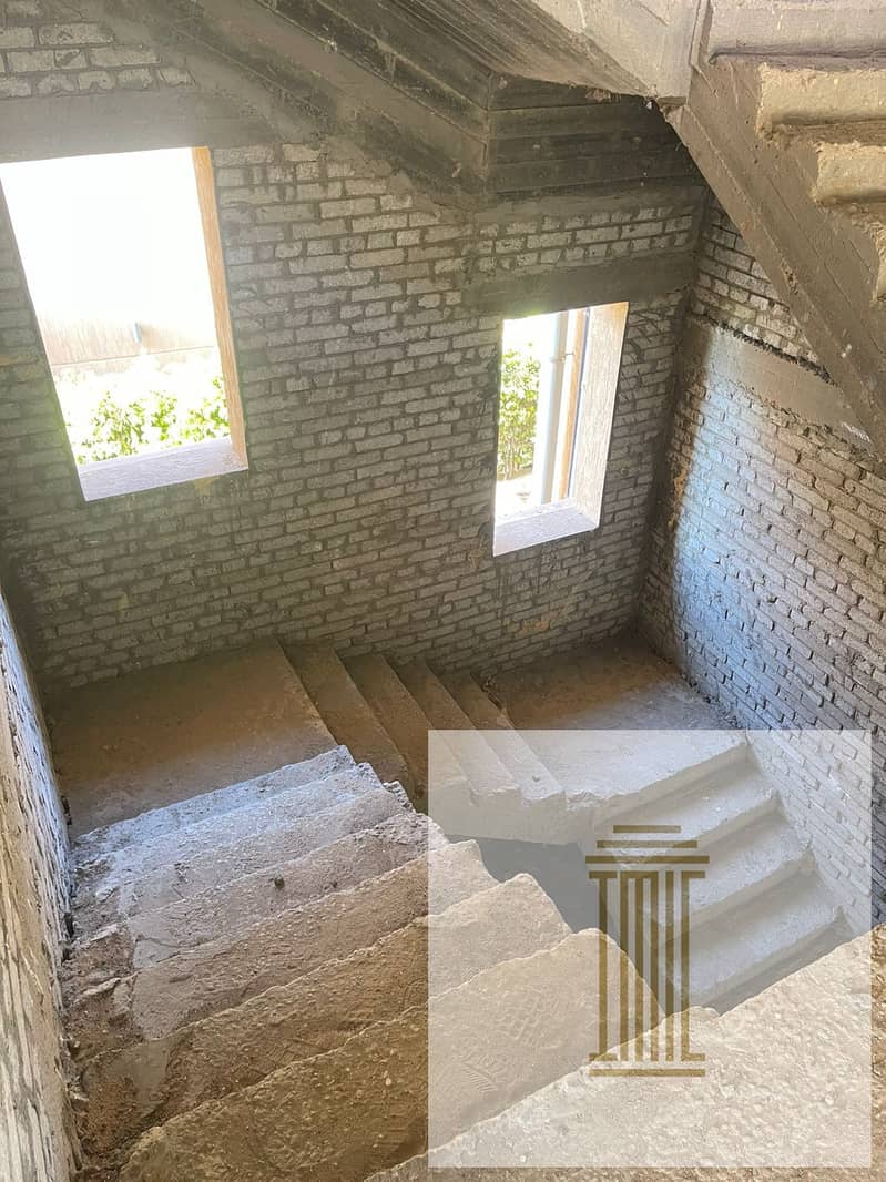 5 0a1987d8-c07e-4e46-a5c6-c773d1369f36. jpeg