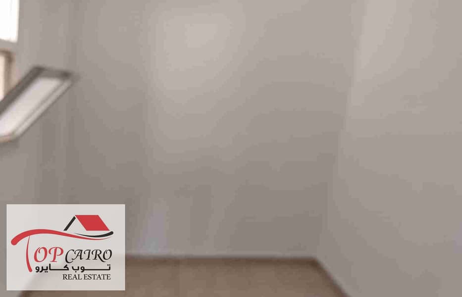 14 1000751289. jpg