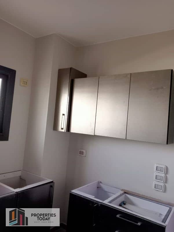 2 NjI0NzgwMTUw. jpeg