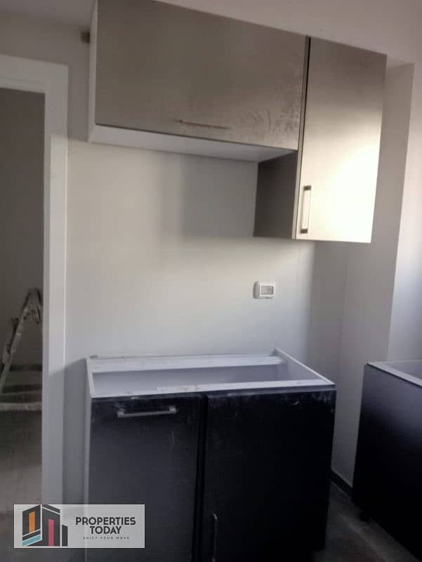 4 NjkwMjI5NzA5. jpeg