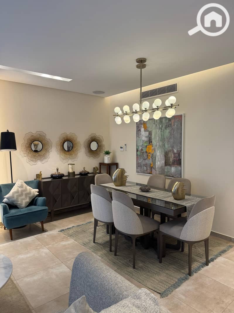 5 0e4a5e7b-7120-47d8-9192-a29c6bb6e0e1. jpg