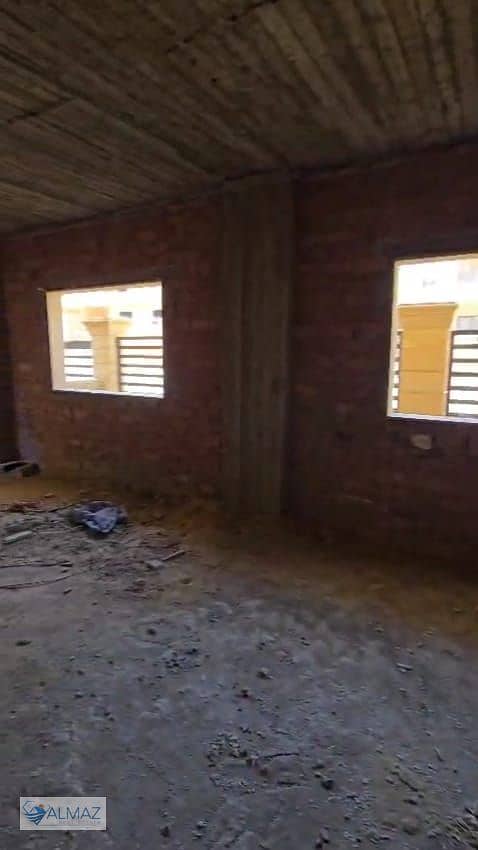 37 WhatsApp Image 2025-10-27 at 3.26. 56 PM (3). jpeg