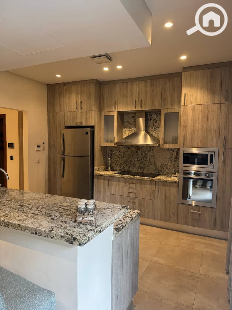 3 8c164444-34cf-4fac-8f1f-a00c540a63bc. jpg