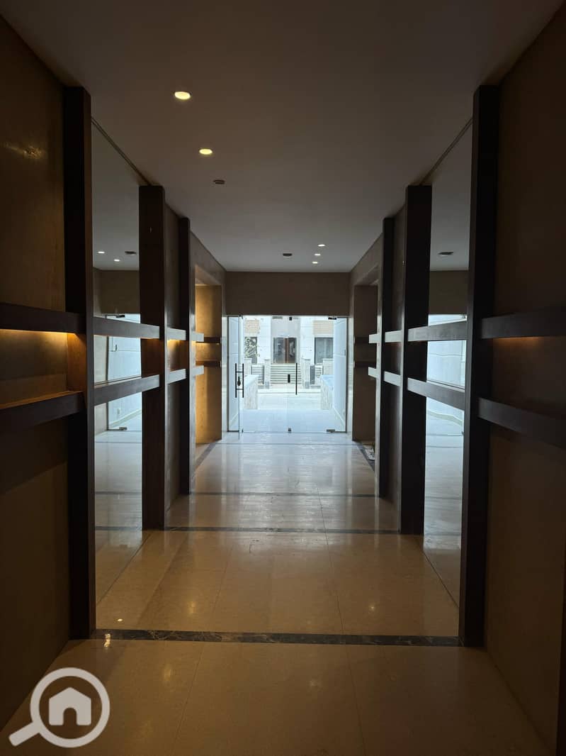 5 2c86c406-ea02-4543-a6c6-e997bdf4d88a. jpg