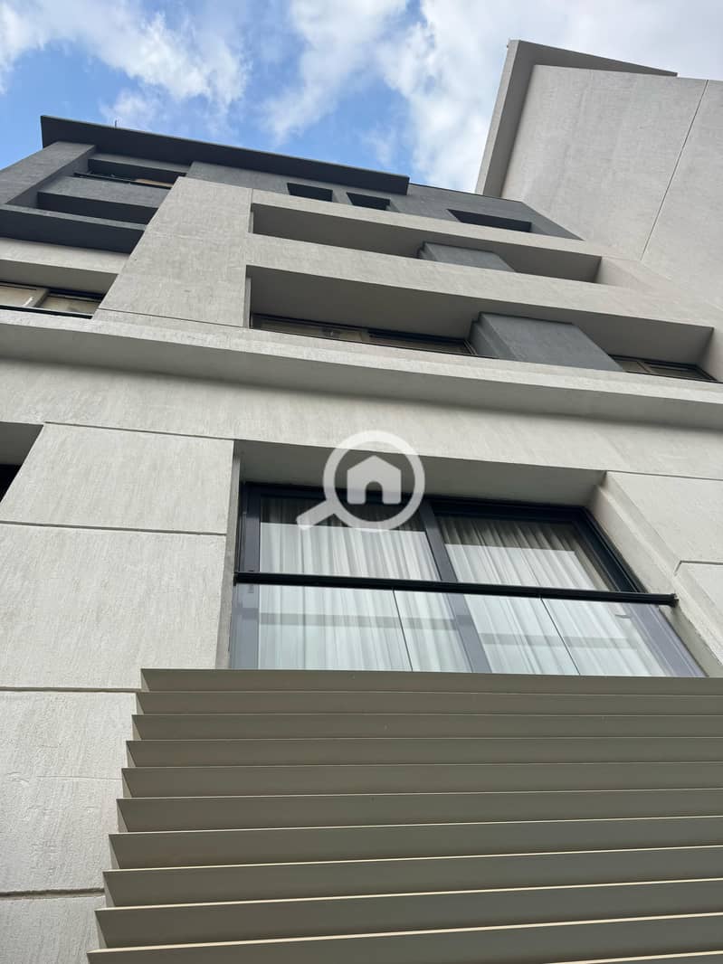 7 c66af8d3-cfb7-45e3-bad3-1915bf144849. jpg