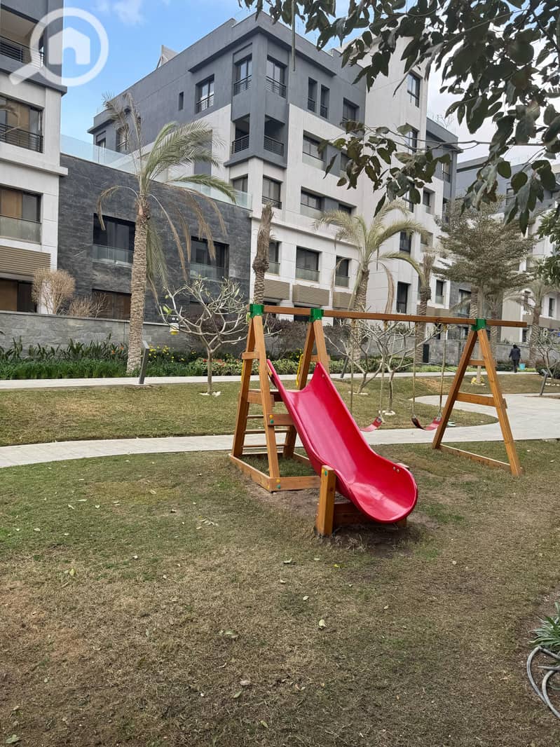 9 61fdfbb1-5cde-4df1-a3a7-65160e30cd43. jpg