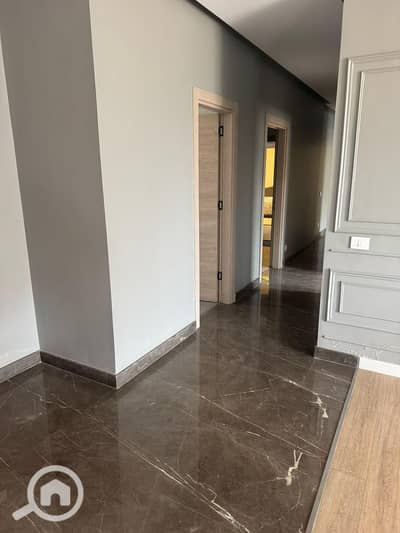 2 Bedroom Flat for Sale in Sheikh Zayed, Giza - 536267832_1329884505425465_1616565186643634301_n. jpg 2 Bedroom Flat for Sale in Sheikh Zayed, Giza - 536267832_1329884505425465_1616565186643634301_n. jpg