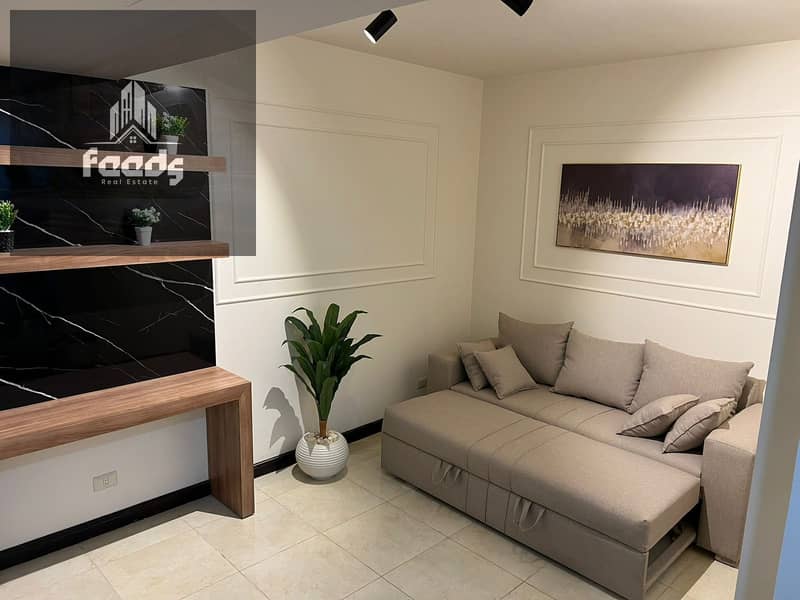 4 85e033f1-159f-4992-96ca-c8493fa8d1e7. jpg