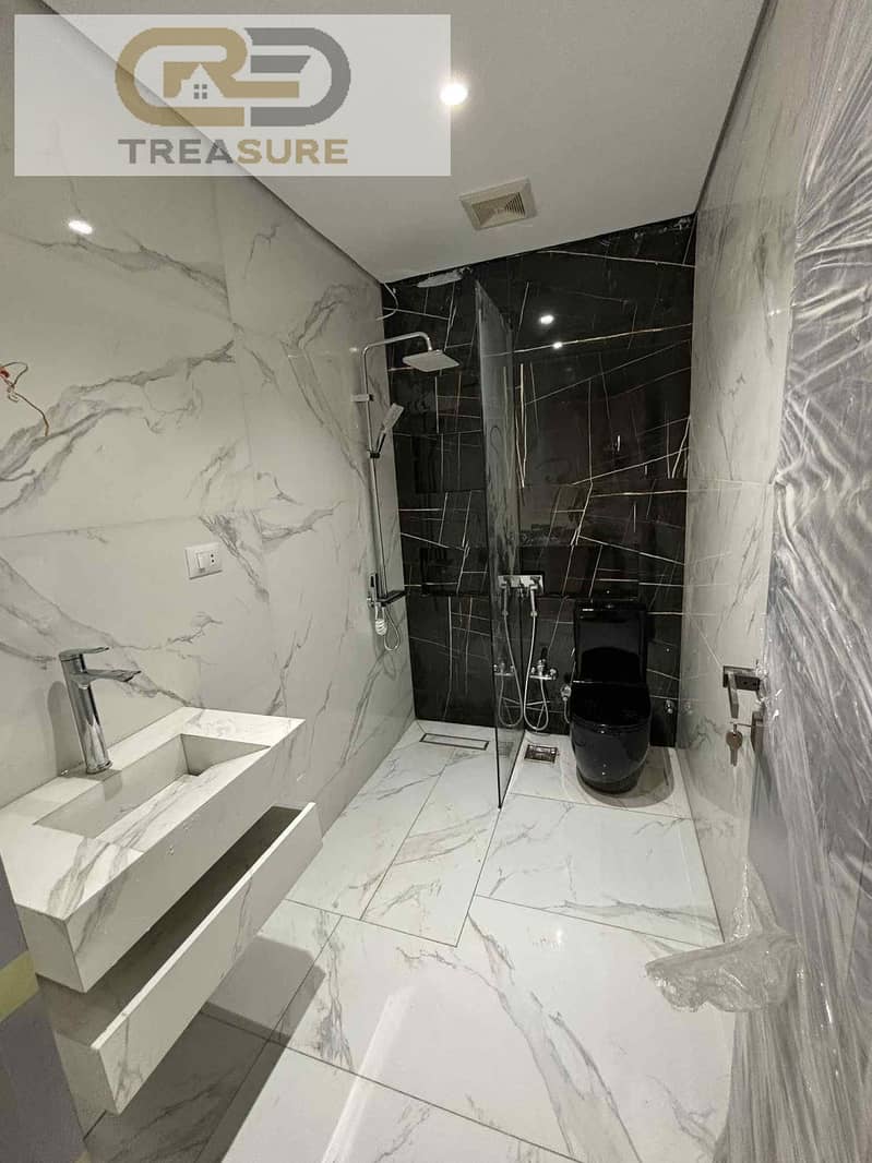 9 WhatsApp Image 2025-10-27 at 1.09. 13 PM (2). jpeg