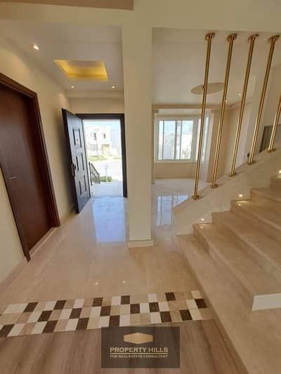 3 Bedroom Townhouse for Sale in Sheikh Zayed, Giza - WhatsApp Image 2024-09-29 at 3.32. 36 PM (11). jpeg 3 Bedroom Townhouse for Sale in Sheikh Zayed, Giza - WhatsApp Image 2024-09-29 at 3.32. 36 PM (11). jpeg