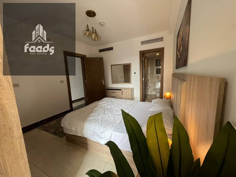 4 0f25f776-c6a7-420f-9a6a-b206cc4b343f. jpg