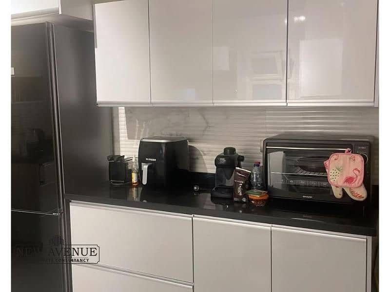 4 b7b4ae02-f4d3-4cd0-bb6f-361b12772f7c. jpg