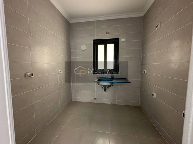 9 fc8bc521-c11b-4351-b3d0-e9f043fd9332. jpg