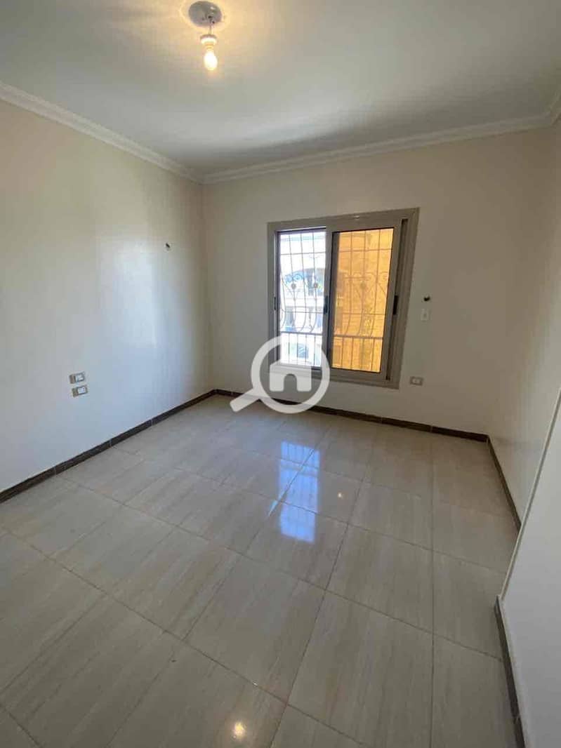 3 db0cba2c-9944-415c-bf54-84ba31b3d944. jpg