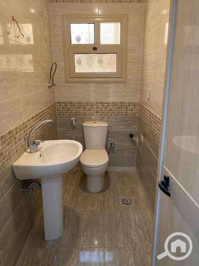 7 da9b831f-db59-46cf-84b2-42b23a202fe6. jpg