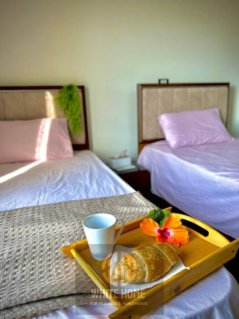 10 e13a8b1f-6a86-4d67-9d53-b5929c2d0a5c. jpeg