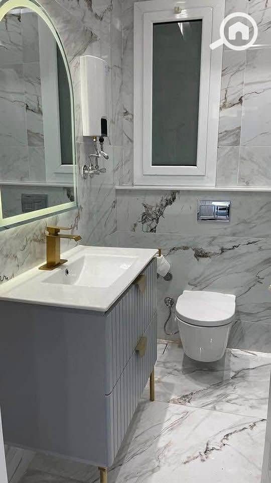 7 ee7c9405-3998-4baa-b834-28c7435e03f6. jpg