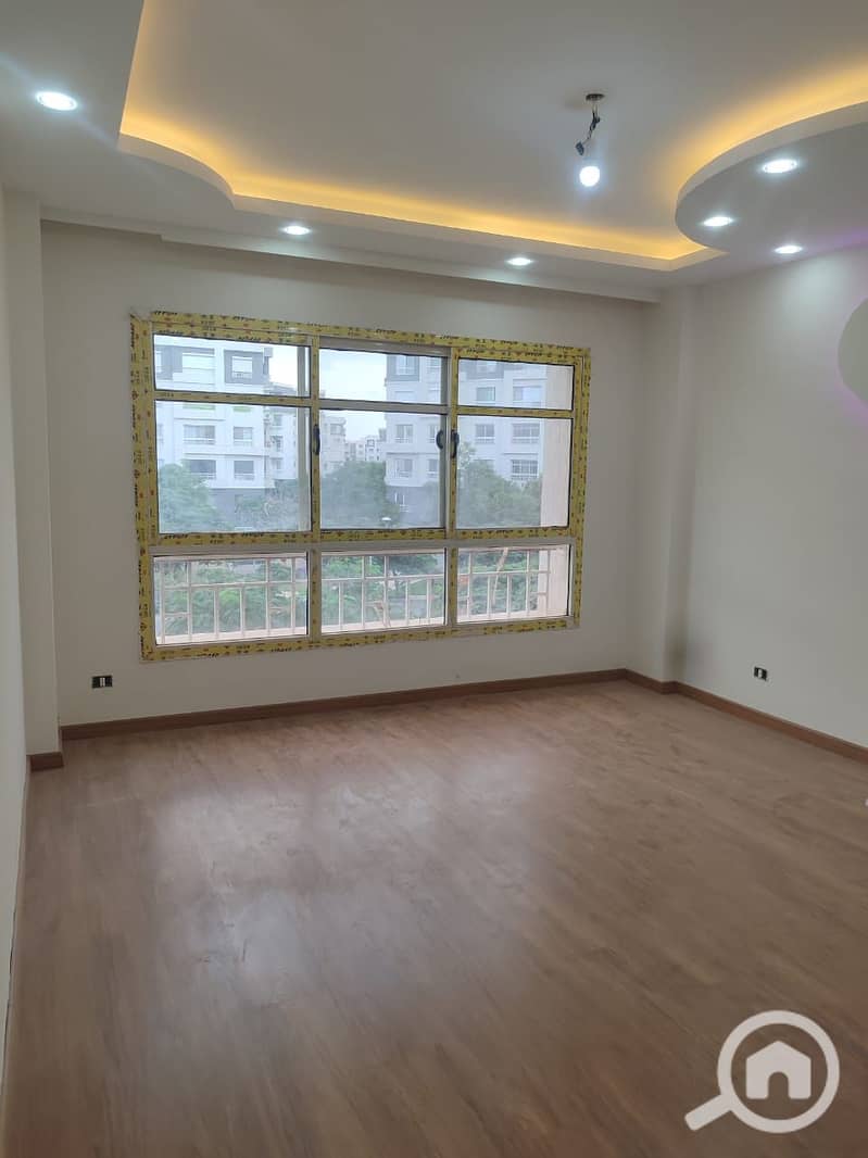 7 WhatsApp Image 2025-10-20 at 12.38. 32_fc755854. jpg