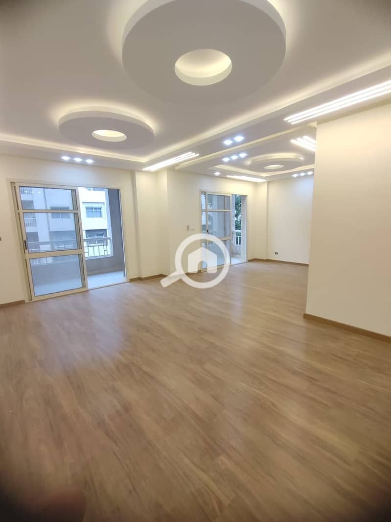 8 WhatsApp Image 2025-10-20 at 12.38. 32_feda08c6. jpg