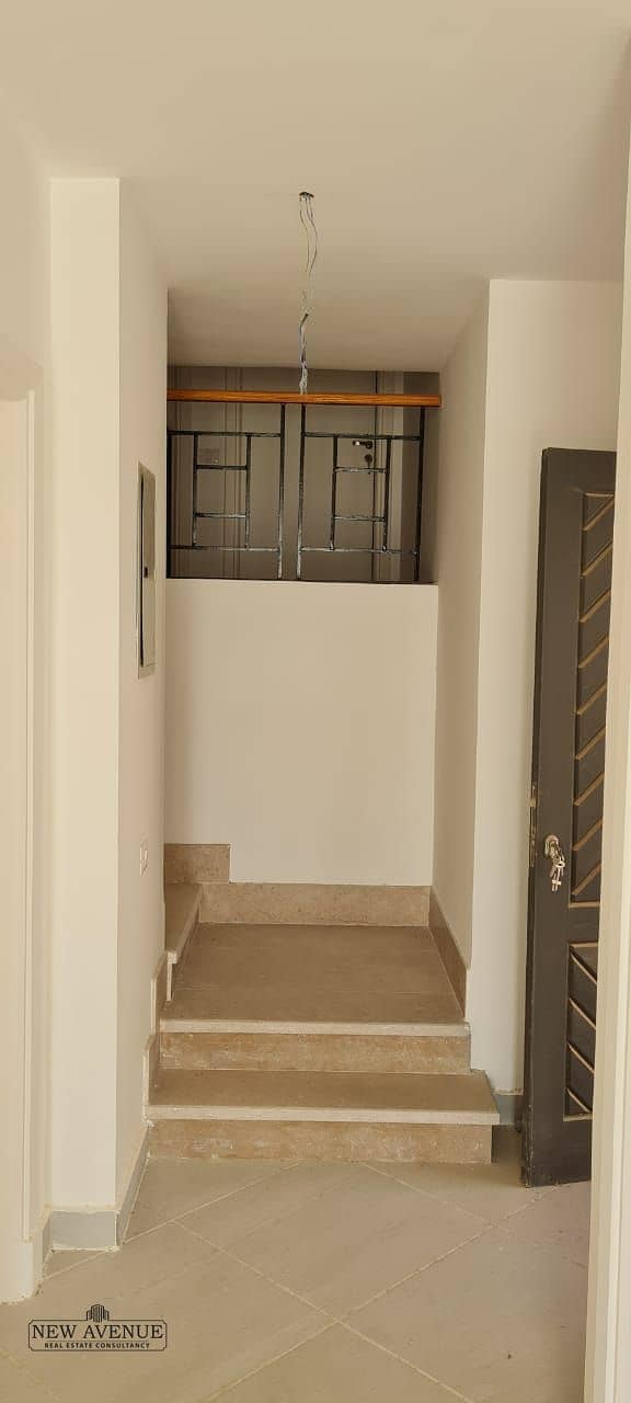 6 795112a5-9855-414b-87bf-04b765e1105a. jpg