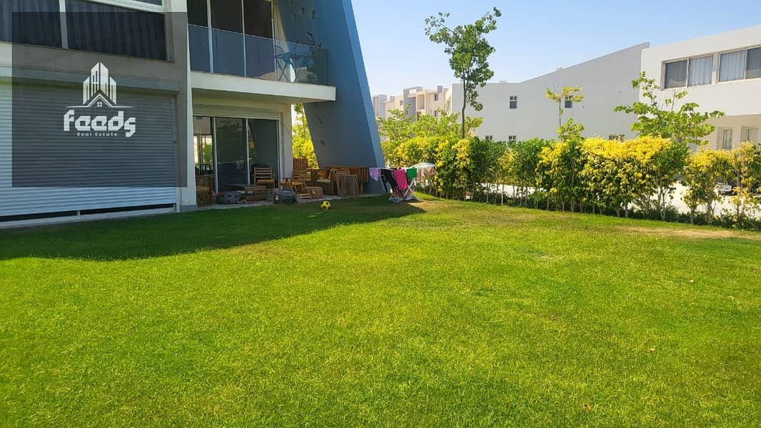 2 70c3ae86-f81b-44f5-8403-7a0e63d4a36a. jpg