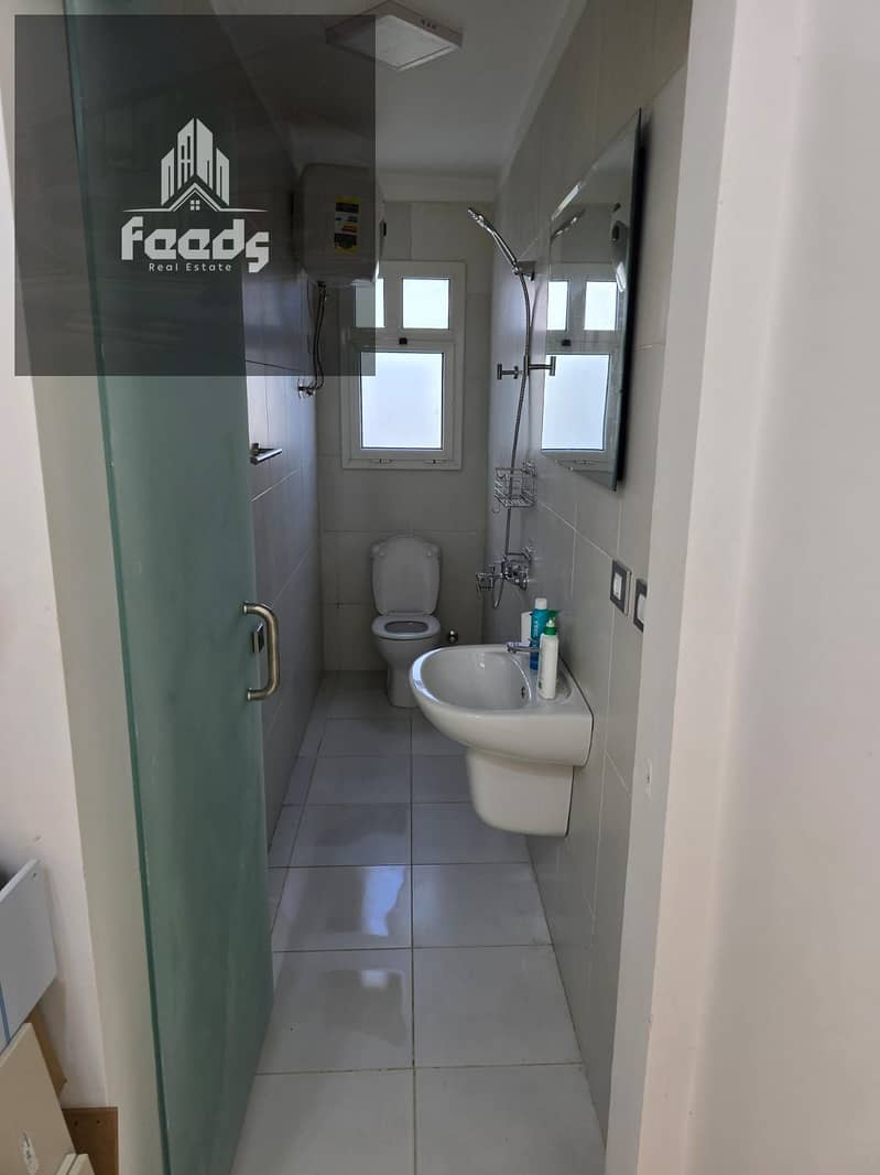 6 157c51c1-e814-4bd3-8265-74d993866b24. jpg