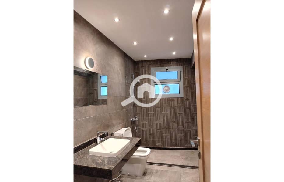 7 WhatsApp Image 2025-01-23 at 4.44. 49 PM. jpg