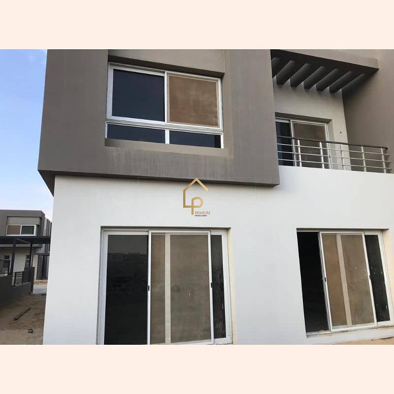 2 WhatsApp Image 2025-10-27 at 12.15. 59 AM (2). jpg