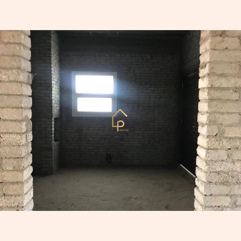 5 WhatsApp Image 2025-10-27 at 12.15. 57 AM. jpg