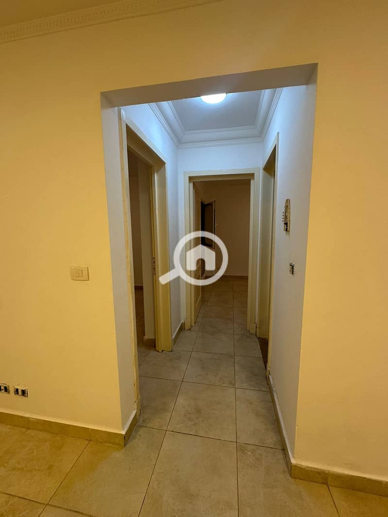 2 8e41da52-d859-4c48-945d-49402fd36296. jpg