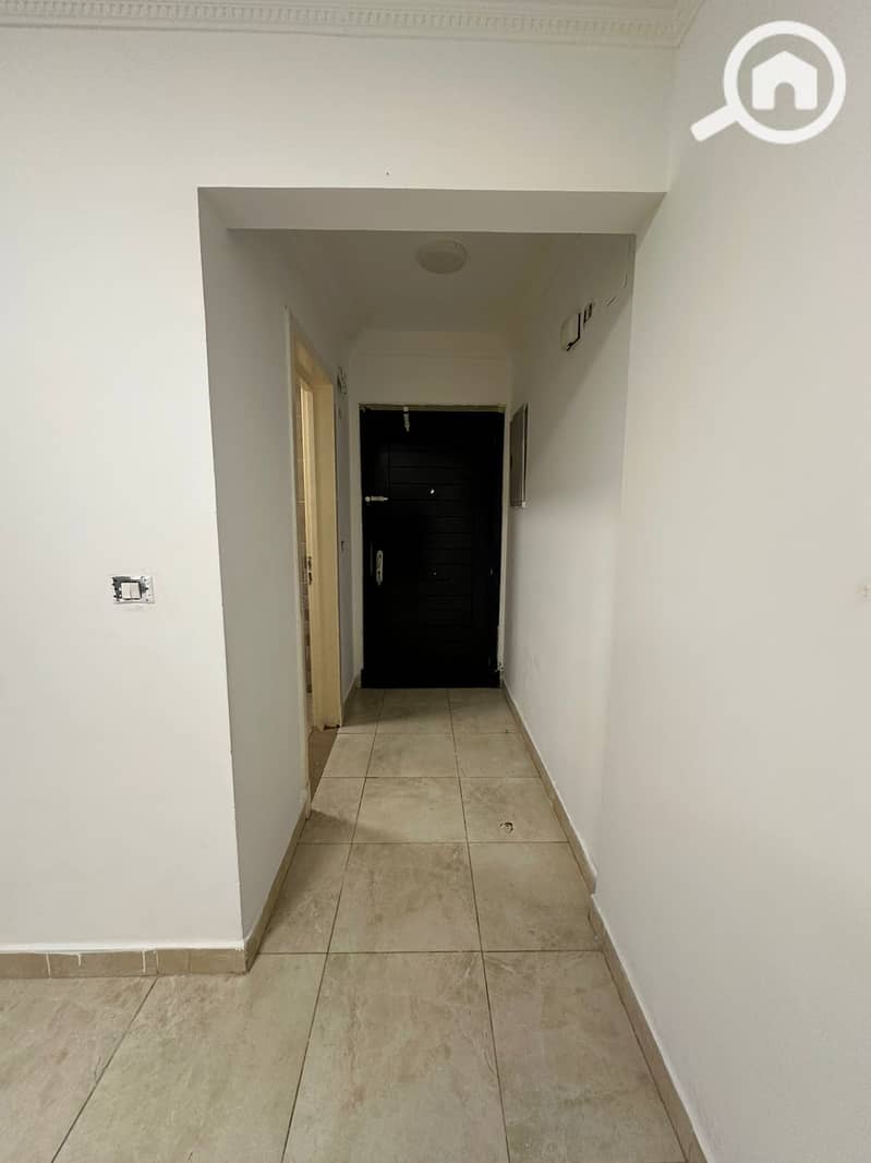 7 9d4fa6f8-12e5-4d39-9e6b-2c780e33b5d1. jpg