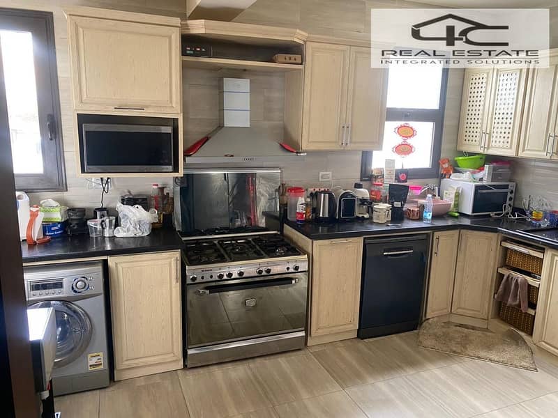 4 WhatsApp Image 2025-10-27 at 16.03. 44 (3). jpeg