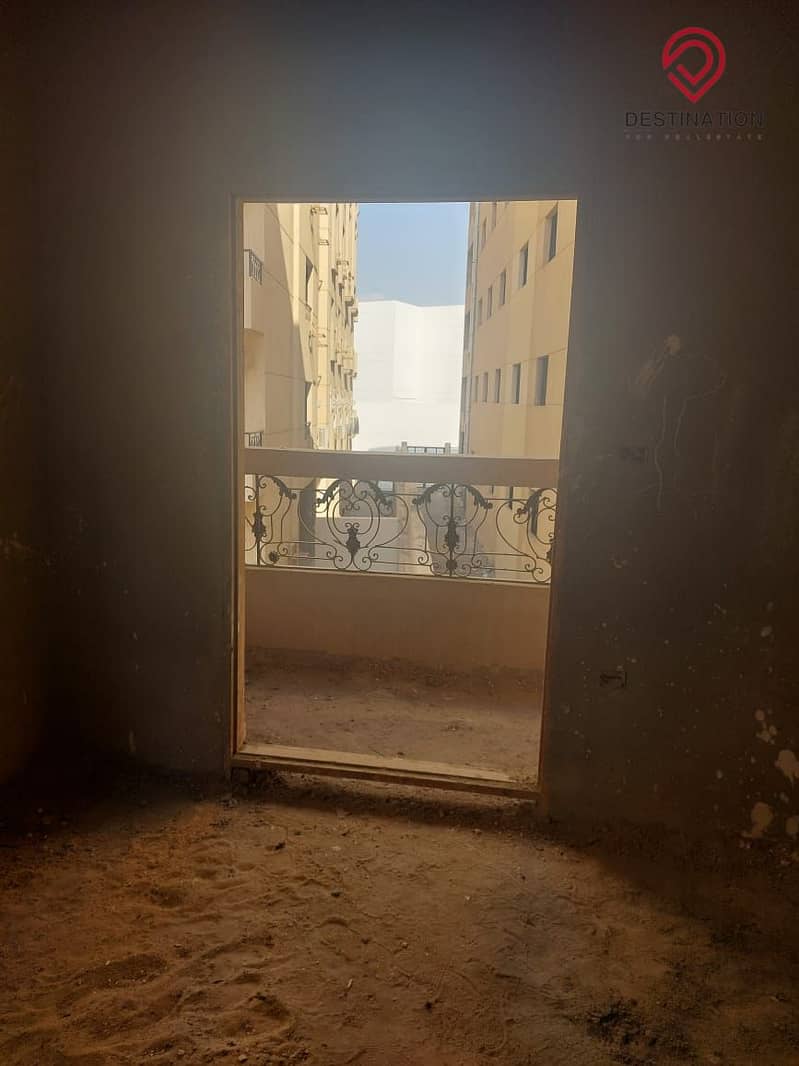 10 03187d37-3a83-4c71-81a1-6d6ae8bbb56a. jpg