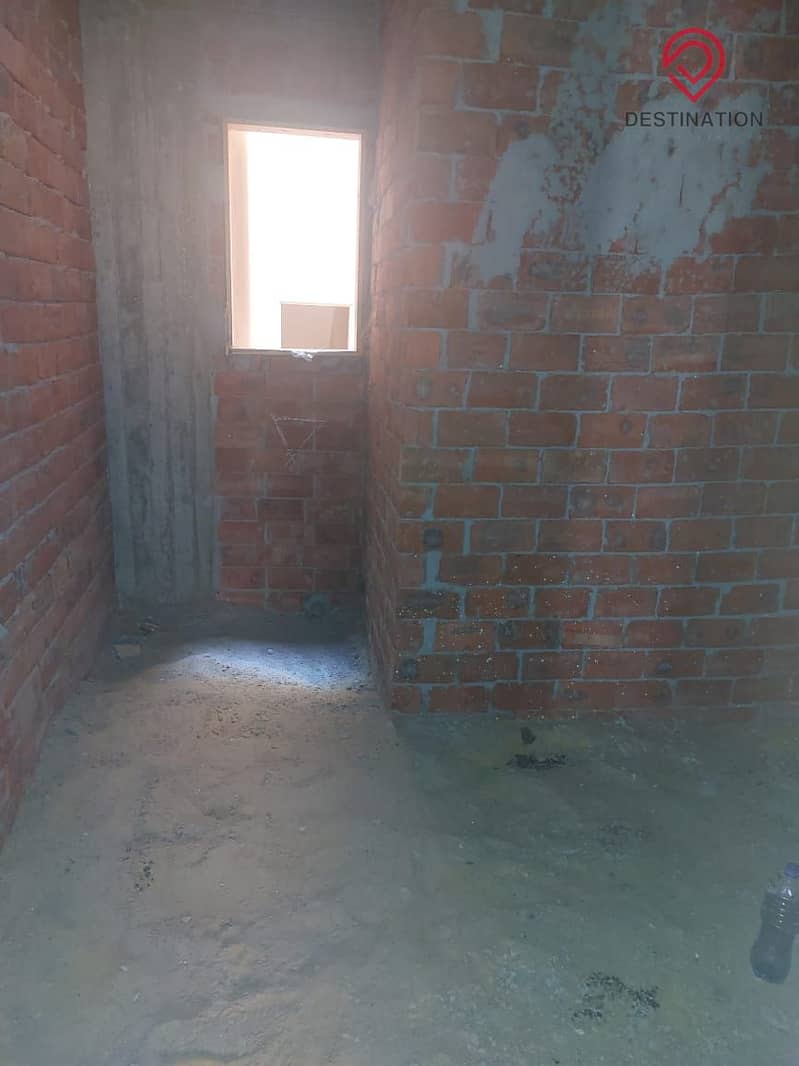 11 e2e60bb2-e2ee-4ad3-8487-46da70f084b2. jpg