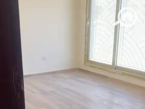 6 WhatsApp Video 2025-10-21 at 14.13. 35_6fdee63a - frame at 1m10s. jpg