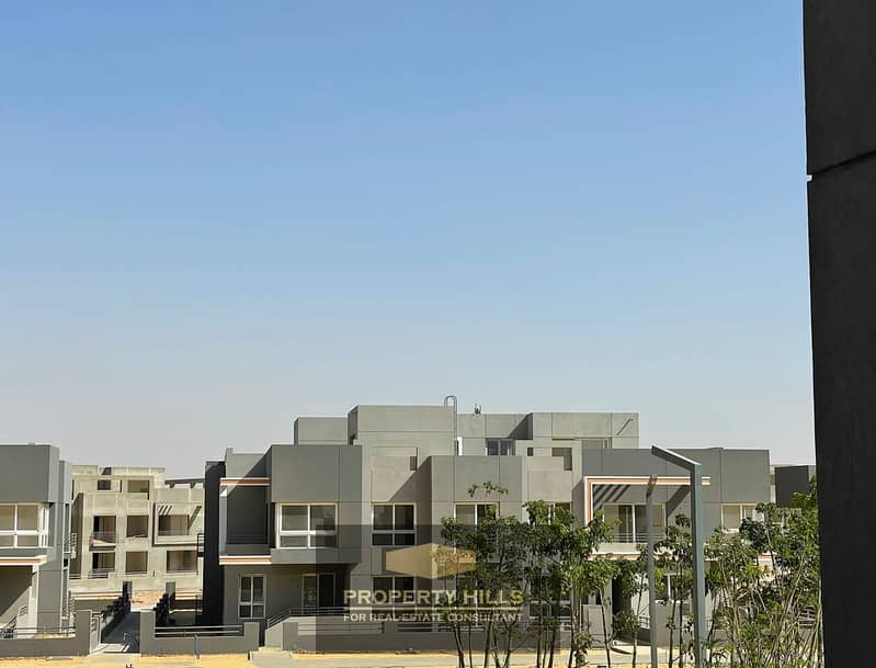 7 98fe61d8-3495-49e4-8836-1532d0770e51. jpg