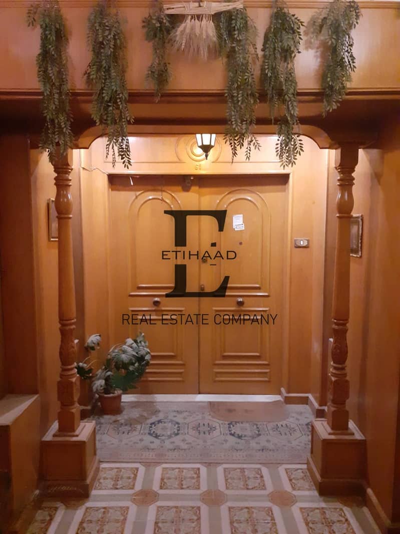 7 32890e1f-537c-41f8-9425-575ebd49ad5a. jpeg