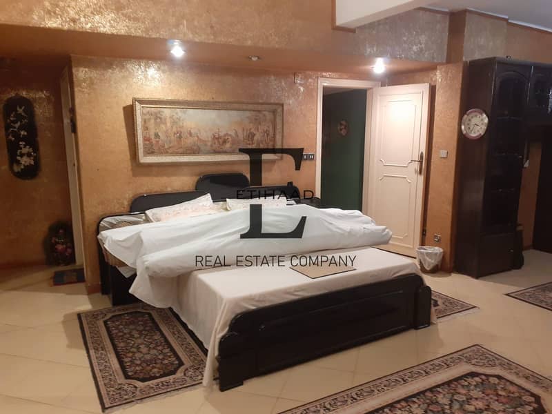 8 5ef0151e-434d-42f8-b438-e649b2ec18c8. jpeg