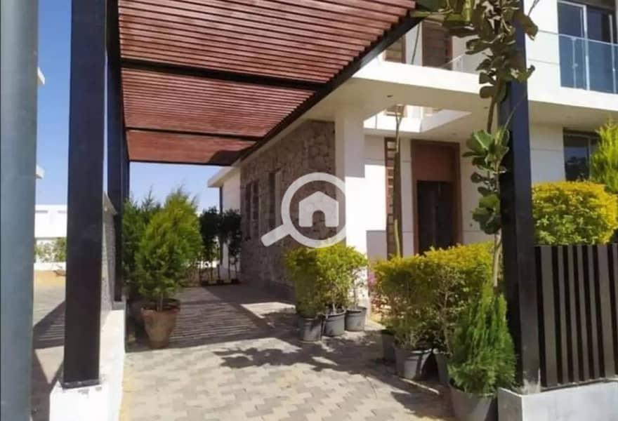 8 4448377-9f158o. jpg