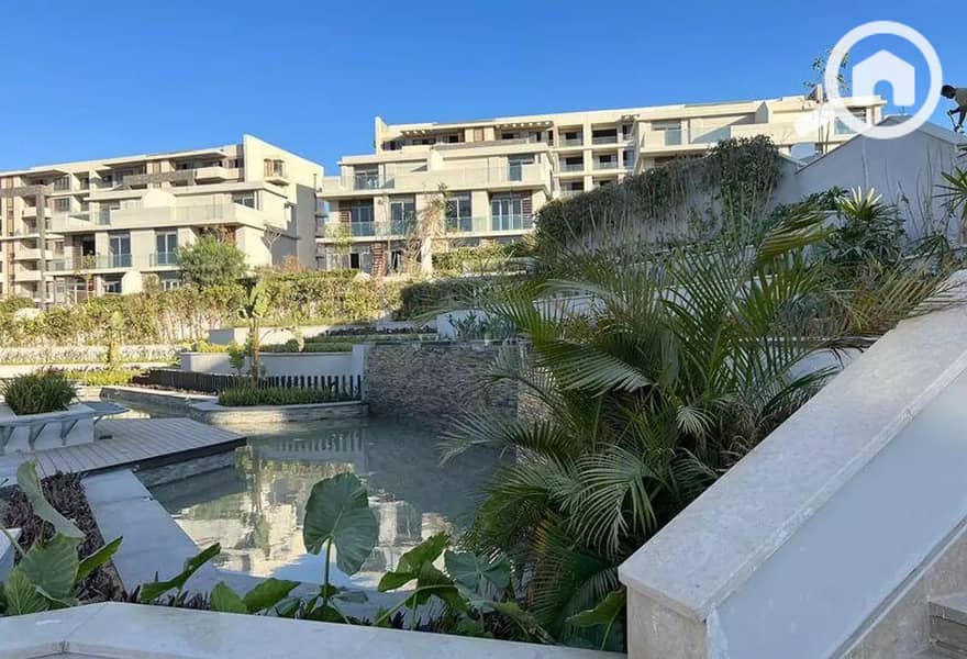 9 4448377-9f549o. jpg