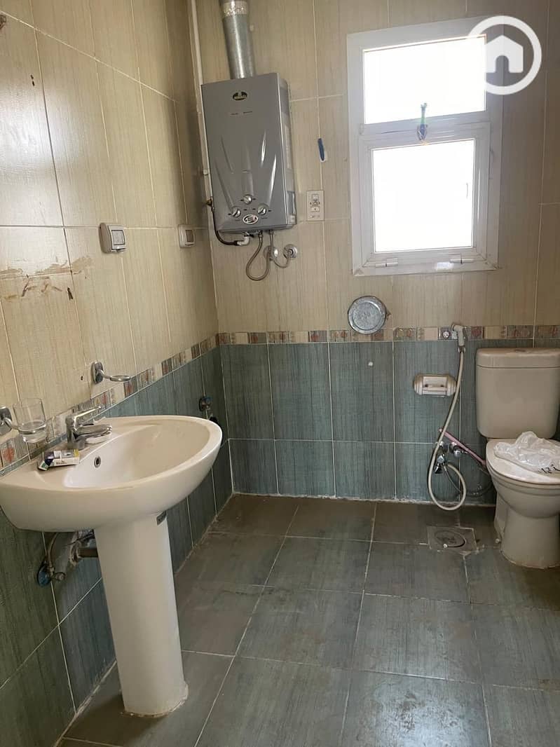 9 b4d32797-b162-4584-bf2b-ba10ea3ad4a3. jpg