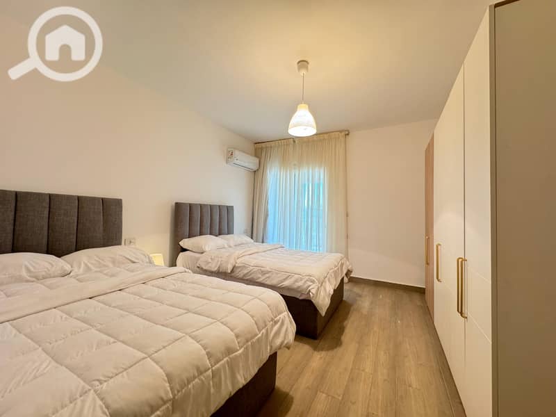 14 ad1c30cc-d0e1-4c44-8b99-171bcf729b85. jpg