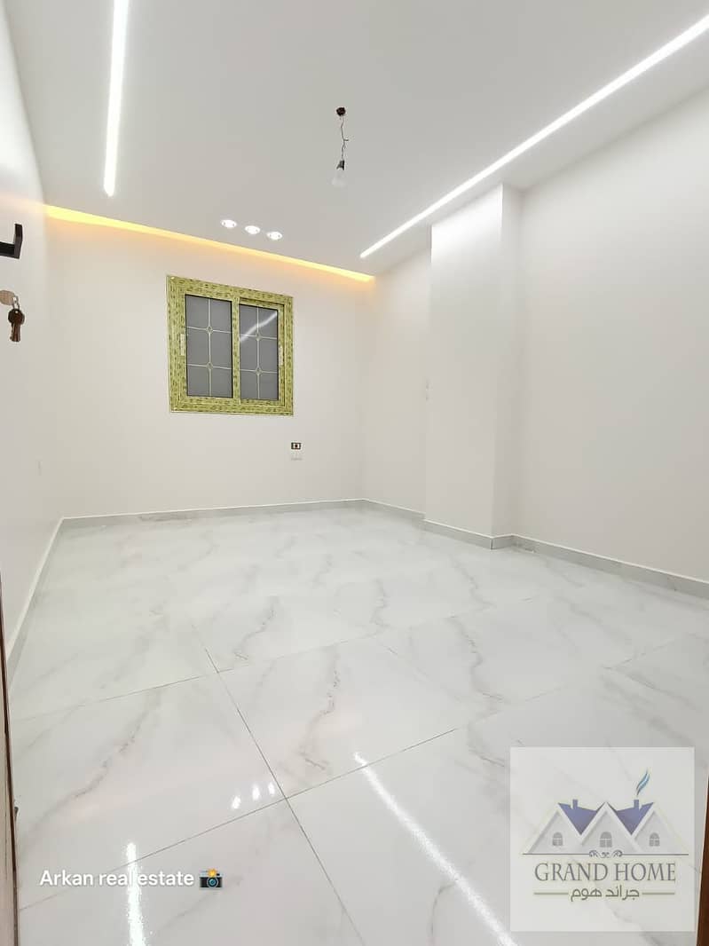 6 WhatsApp Image 2025-10-27 at 3.14. 59 PM (4). jpeg