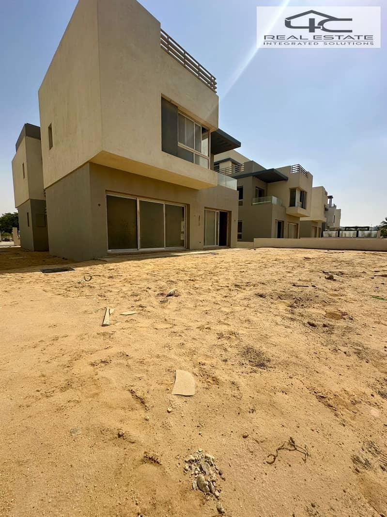 8 WhatsApp Image 2025-10-22 at 03.28. 35 (3). jpeg