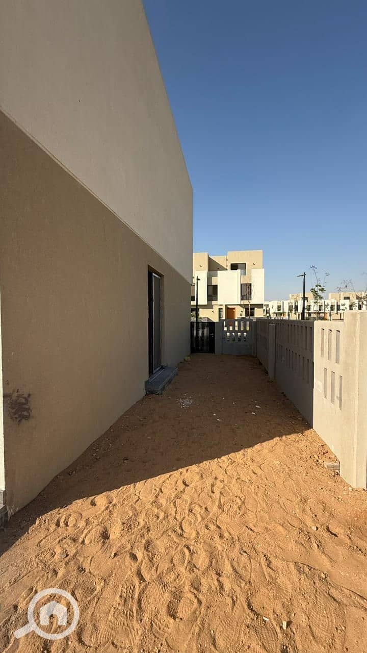 10 WhatsApp Image 2025-10-27 at 2.05. 00 PM. jpeg