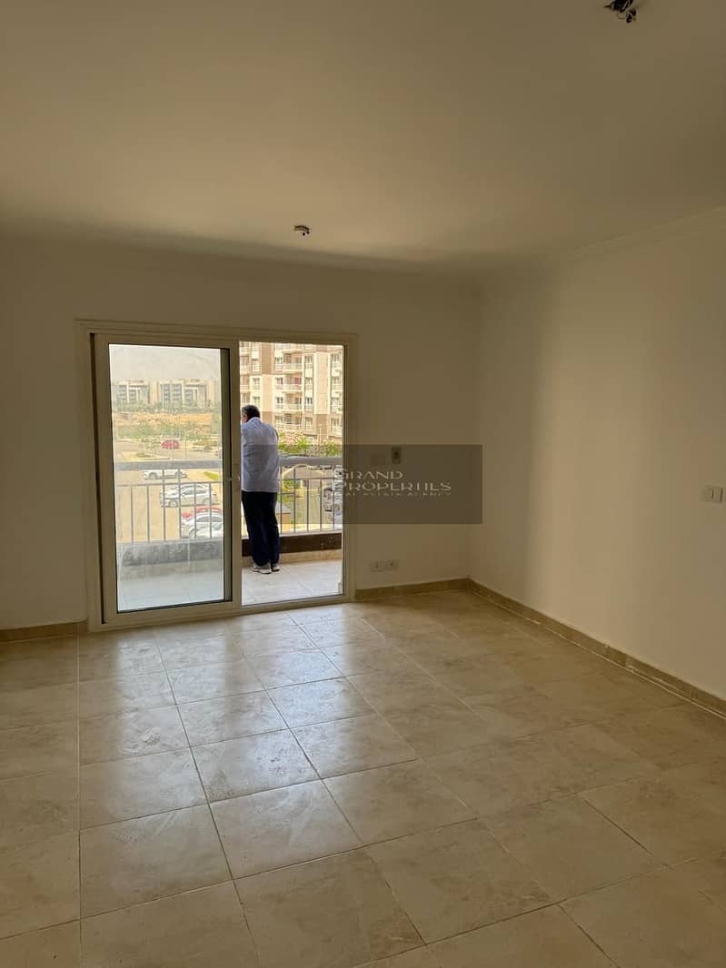 2 4d795e4f-2525-4de2-971e-9fdf531ef180. jpg