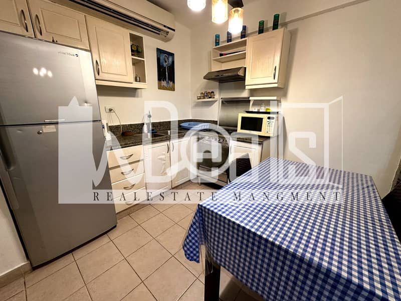 9 816003b1-6e63-4504-bfce-71b46600a6a6. jpg