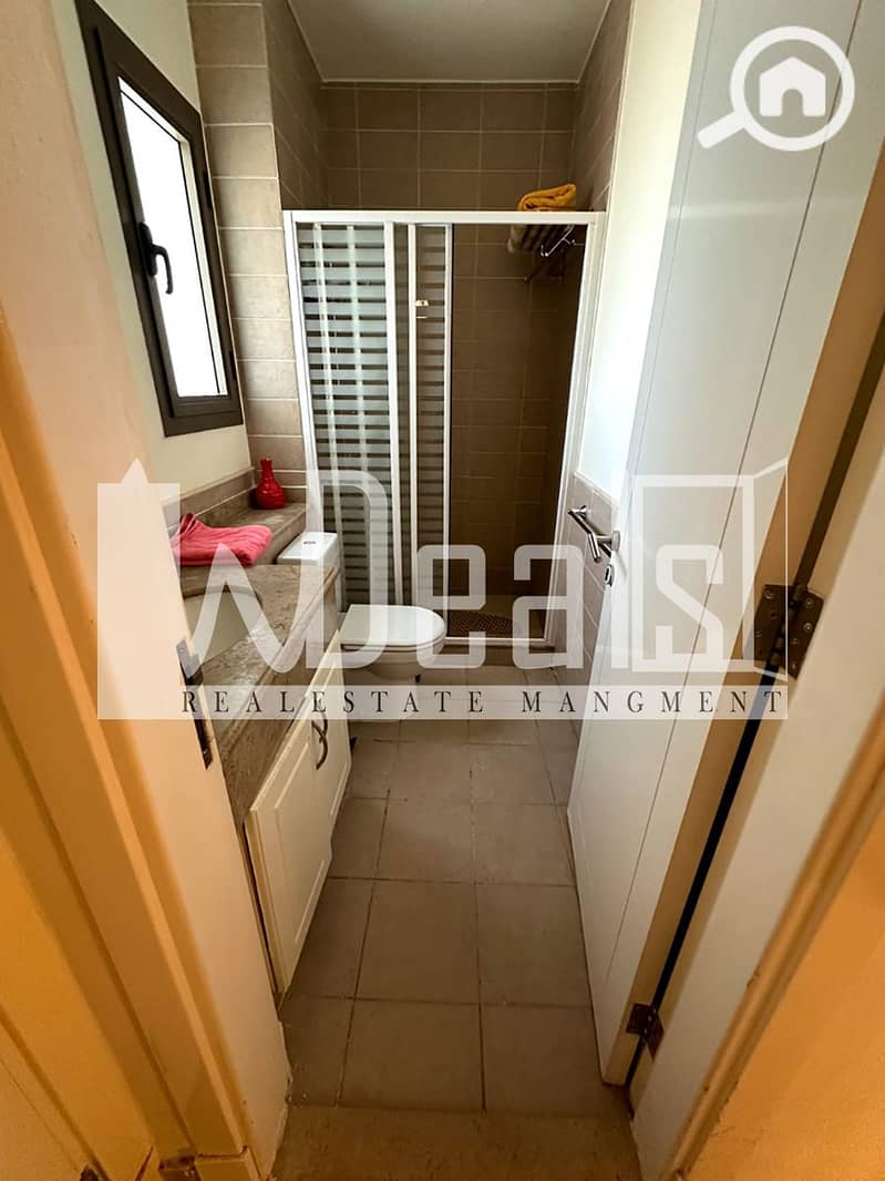 15 caf9f3a5-b2c2-40dc-8e6b-f7cf3ecc8a33. jpg