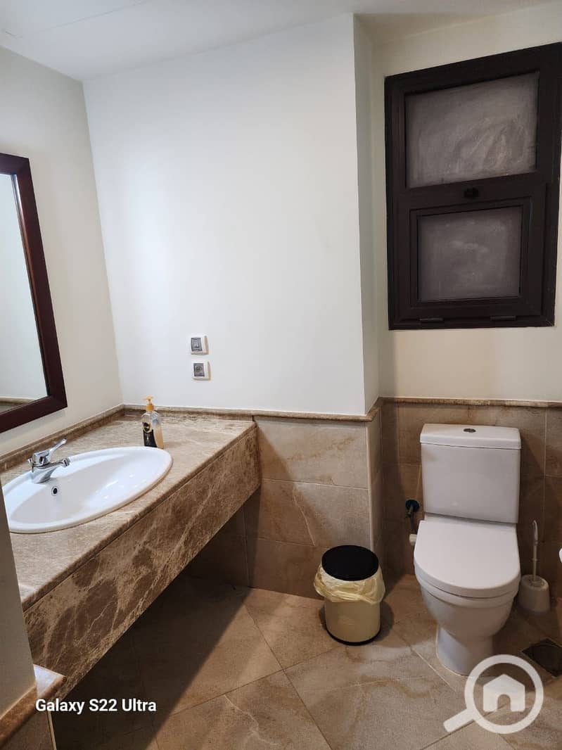 6 a62c2396-d1bc-43bd-a176-fe0958109ee9. jpeg