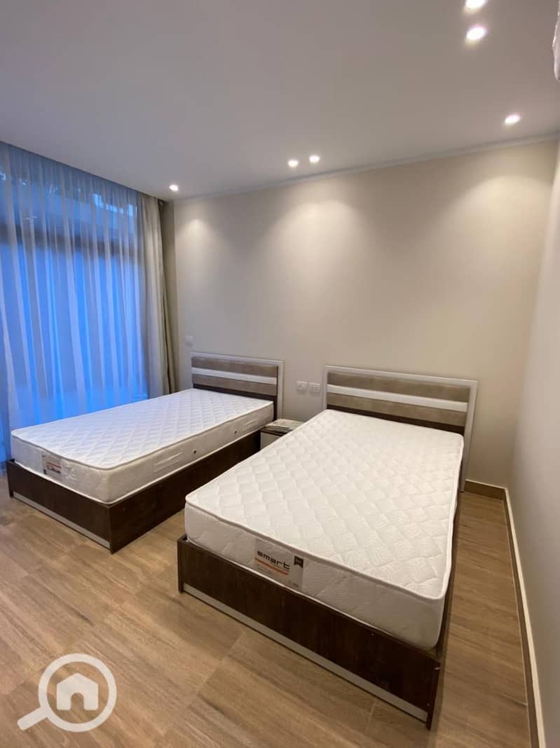 10 36e0bb9d-668c-46e1-9fc5-97a9a6fa0a65. jpeg